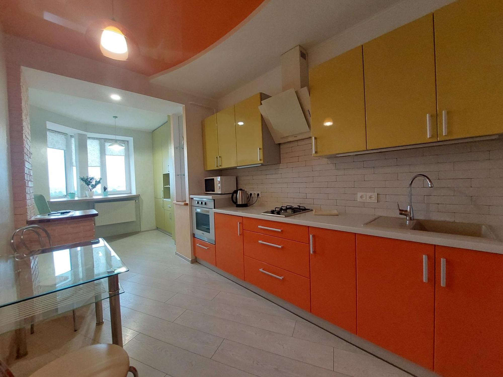 Романтичні Апартаменти У Центрі Lutsk Bagian luar foto